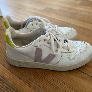 Madewell x Veja Leather & Suede V-10 Sneakers in Pastel Neon Colorblock
